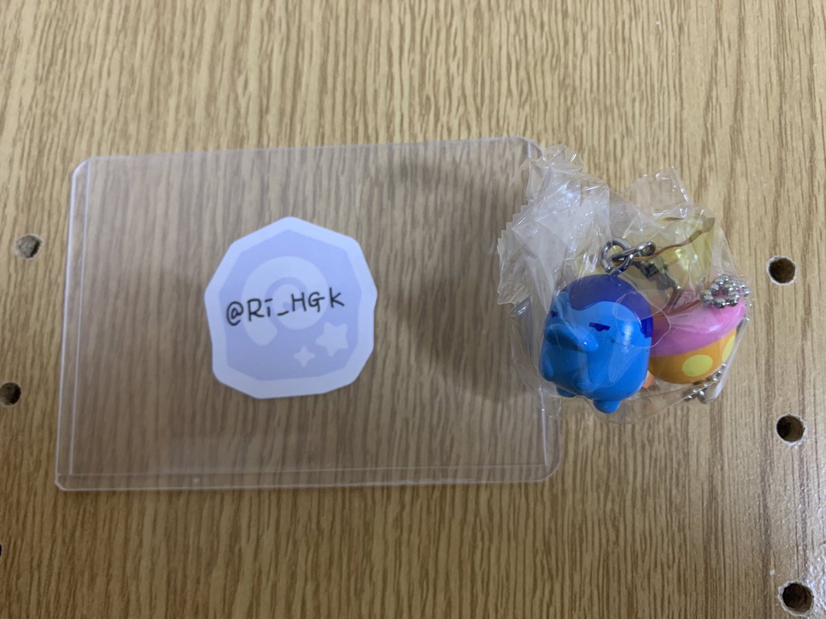 Ri_HGK's tweet photo. 郵送 異種 同種 交換 たまごっち
ufoスイング
めじるしアクセサリー2 アナザーカラー
※上記以外のも検討します。

【求】💛
第一希望：みみっち
第二希望：くちぱっち、ぽちっち

【譲】🧡
ぎんじろっち×1

条件合う方、よろしくお願いいたします。 https://t.co/qYNx9xsZFA