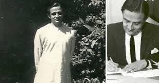 चेन्नई में समुद्र के किनारे, एक सज्जन धोती कुर्ता में भगवद गीता पढ़ रहे थे। तभी वहां एक लड़का आया और बोला कि आज साइंस का जमाना है... फिर भी आप लोग ऐसी किताबें पढ़ते हो! 

देखिए, जमाना चांद पर पहुंच गया है... और आप लोग ये गीता रामायण पर ही अटके हुए हो...।

उन सज्जन ने लड़के से