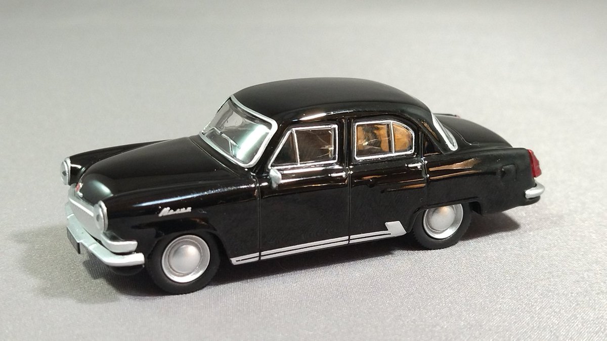 Perka 1/64 GAZ-21 ヴォルガ。アリエクのセール期間で送料込み約2000円
