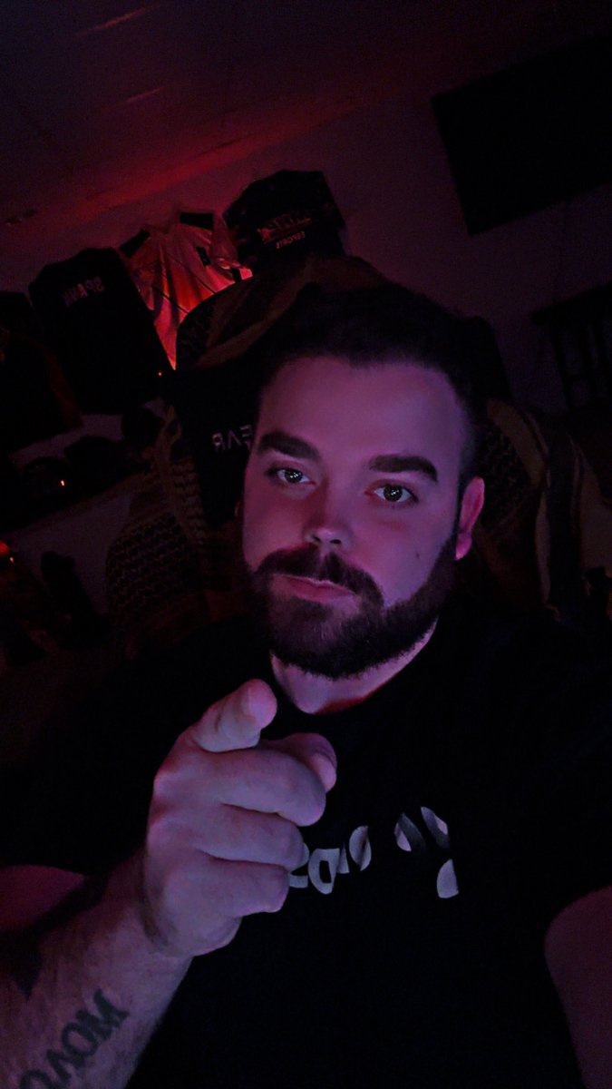 RagingSpanK tweet media