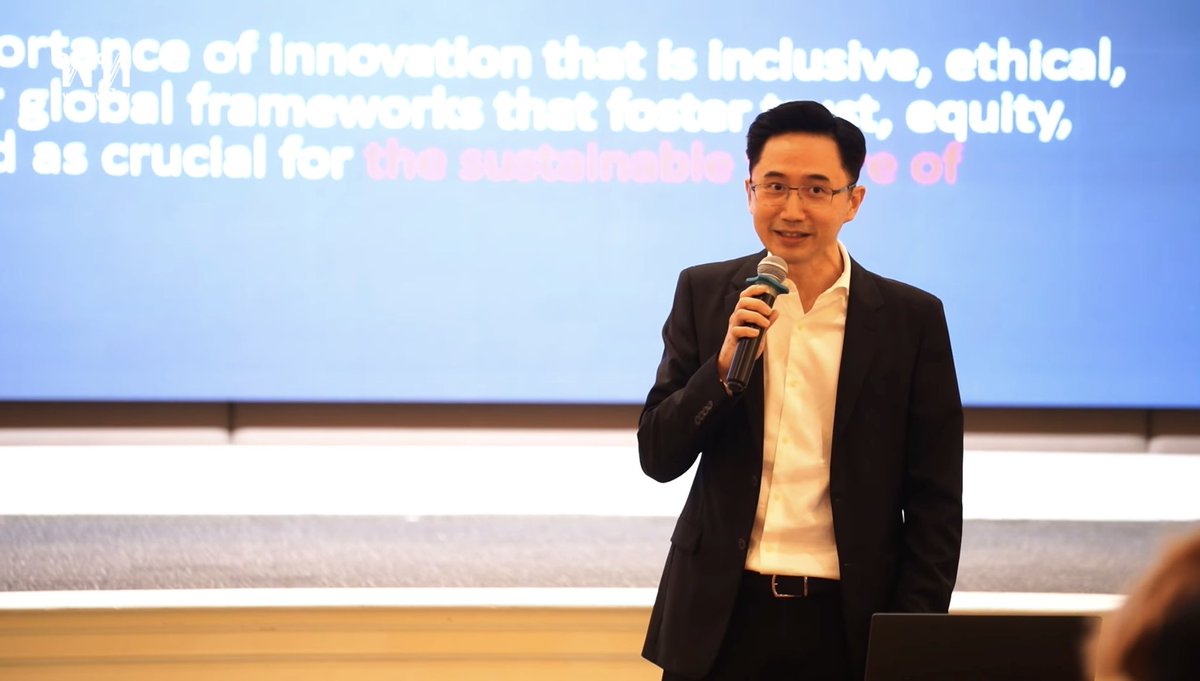 weeranan's tweet photo. #พรรคเพื่อไทย เผยแพร่คลิปการอบรมโครงการ Pheu Thai Young Professionals Program (YPP) รุ่นที่ 2 ในหัวข้อ “From Research to Policy” โดย 'ศาสตราจารย์ ดร. ยศชนัน วงศ์สวัสดิ์' (เชน) นักวิจัยด้านสมองและวิศวกรรมชีวการแพทย์
#ยศชนันวงศ์สวัสดิ์ #YPP #YPP2 #YoungProfessionalsProgram
ชมคลิป https://t.co/KFmPT6LvyZ