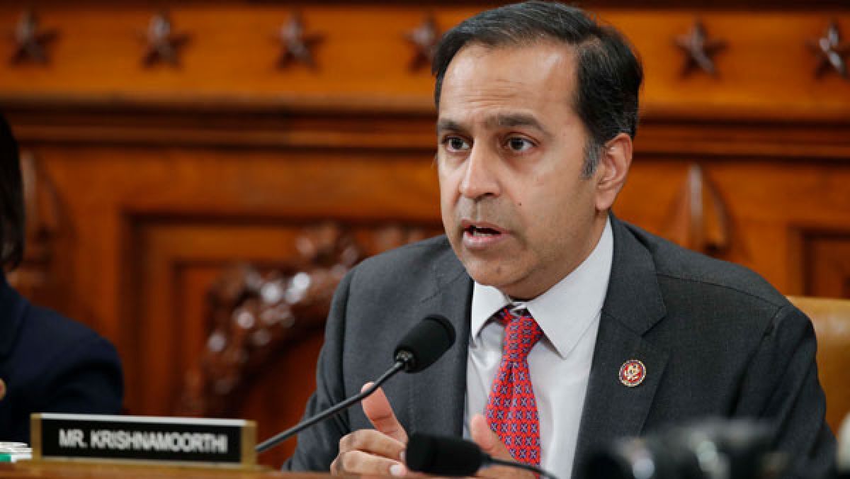 IndianTechGuide's tweet image. 🚨 US lawmaker Raja Krishnamoorthi reintroduces a bill to double H-1B visas available from 65,000 to 1,30,000