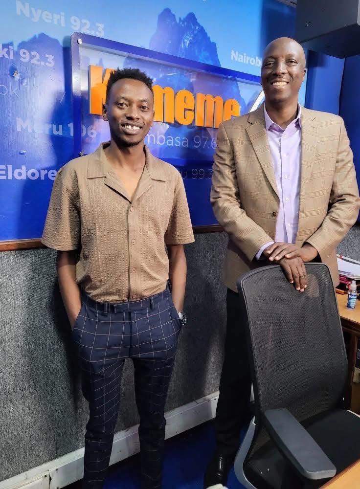 Happy New Month Mumemba?? 
Umuthi #arahukamcm turatambura Team Arahuka Gatonye Mbugua meen na @coconutkenya. Arahura njamba igiri. SMS 20014