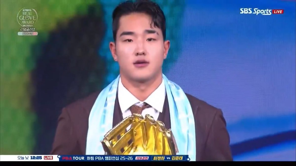 nineofwiz's tweet image. ㅆㅂ 존잘