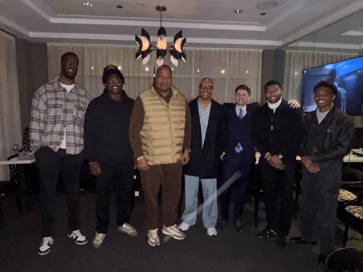 PSA: Alan AP Powell in H-Town with my son Carringhton &amp; his friends at monarch inside Hotel Za Za for dinner the night before he has brain surguery to remove to cancer tumors at MD Anderson courtesy of Ken “Special K” Kendrick please keep him in your prayers.🙏