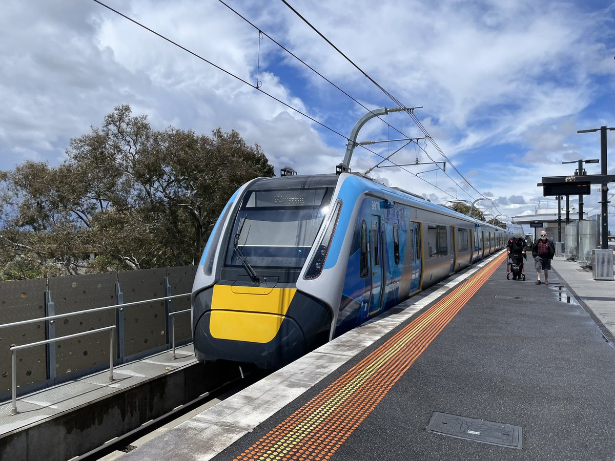 Lucy 🏳️‍⚧️🏳️‍🌈 tweet media