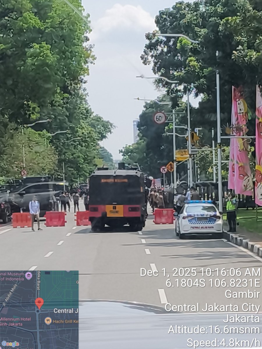 f_z_t_r's tweet image. Senen banget nih abang-abang?