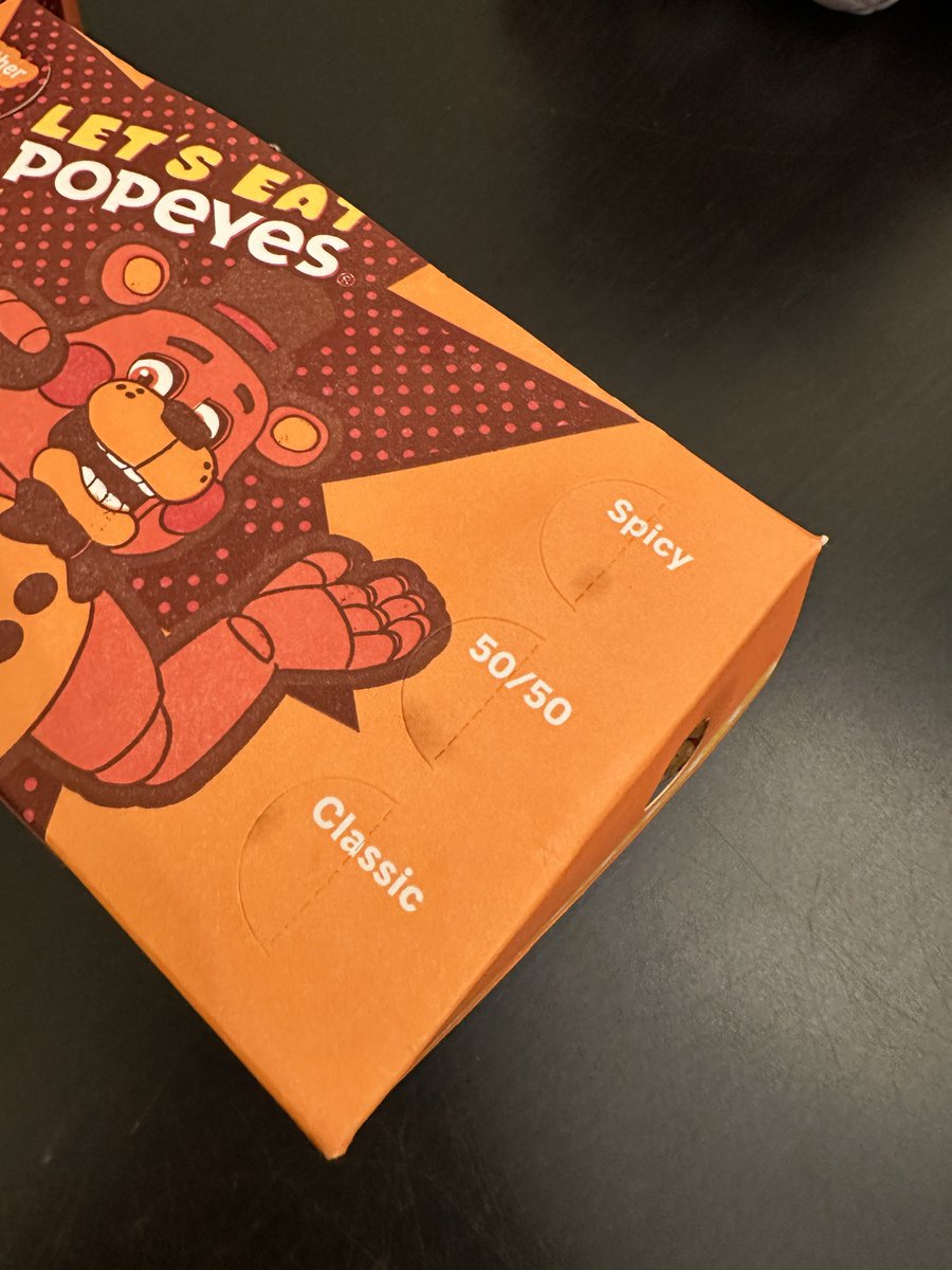 rde_not_irl's tweet image. Fuuuuuck this shit come with 50/50s I don&apos;t wanna block Freddy&apos;s high low mix