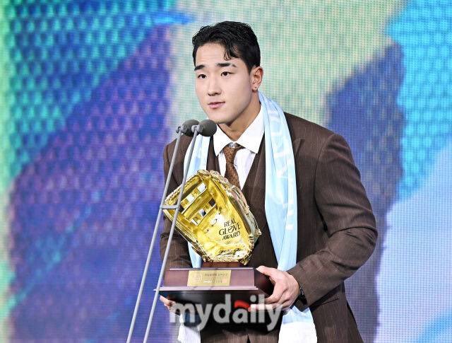 nineofwiz's tweet image. 아 너무 잘났어