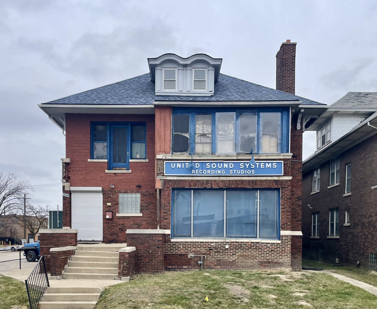 Midwest Modern tweet media