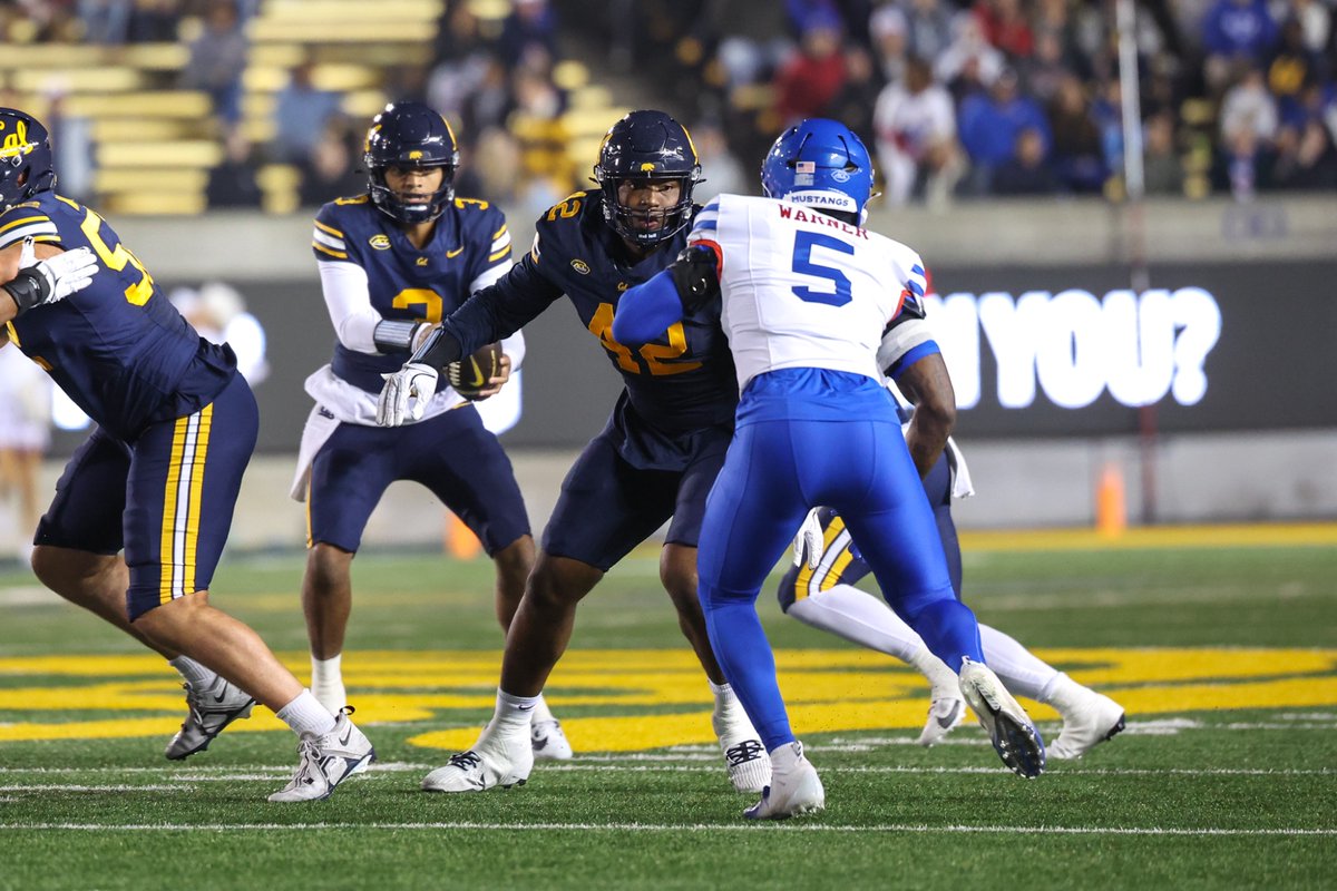 FrederickW_3's tweet photo. Stepped up and played TE and we got the Big W!!! #GoBears #42 https://t.co/ehTG3vJs1u