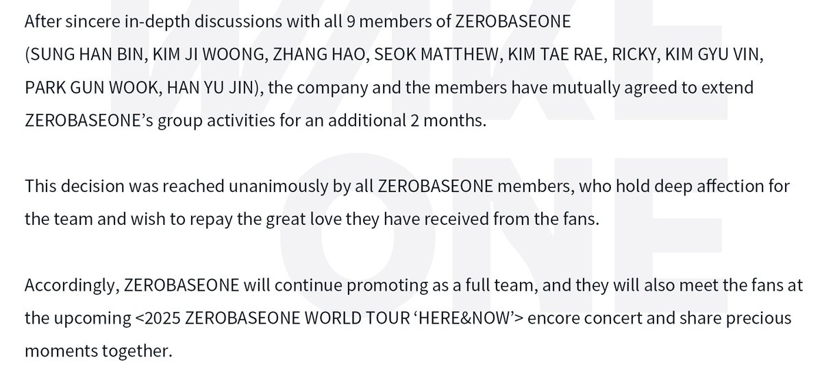 Monoghost_H's tweet photo. On the left is Wanna one's disbandment notice. See how it's direct and straight to the point that they WILL disbandment after the short extension....you don't see that certainty in W1's announced about ZB1. They're probavly still in talks😭 https://t.co/HKFUpLvYOm