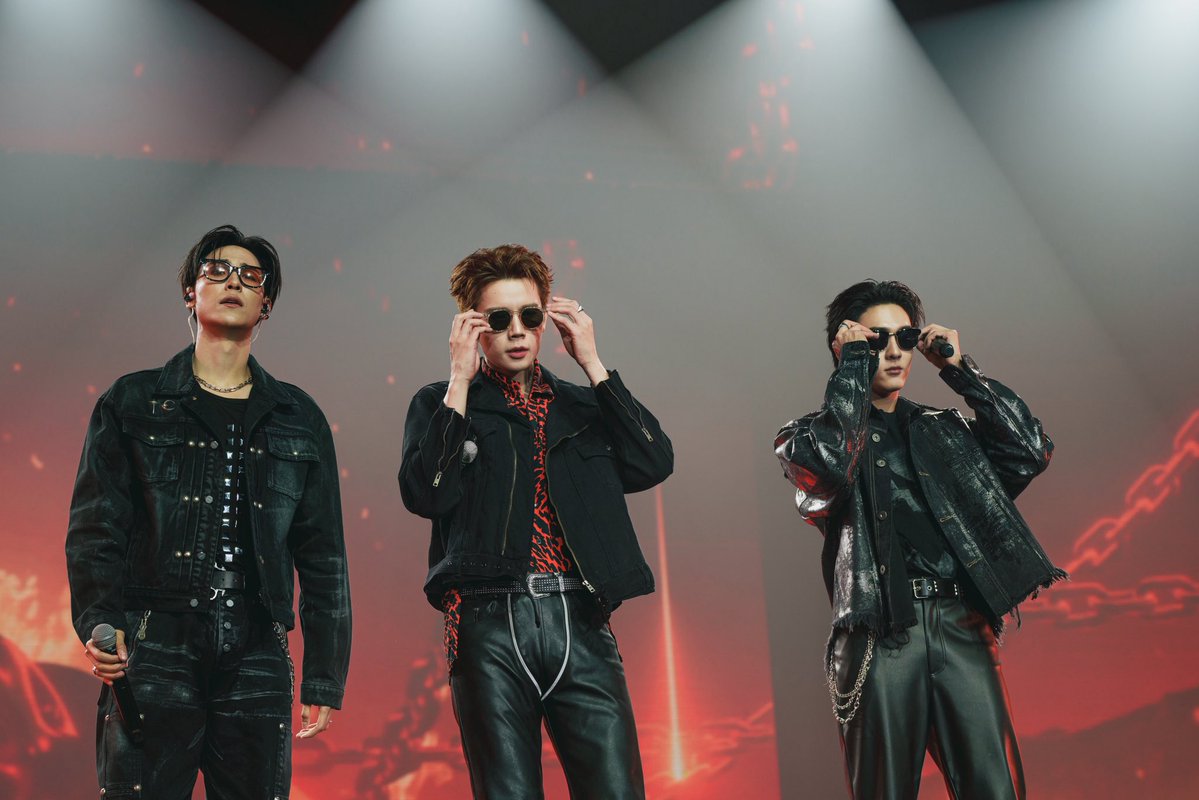 jimmyyjp_'s tweet image. ไว้มาเท่ด้วยกันใหม่นะพวกมึง @jnnrrs @kasibook #JimmySeaFanconD1