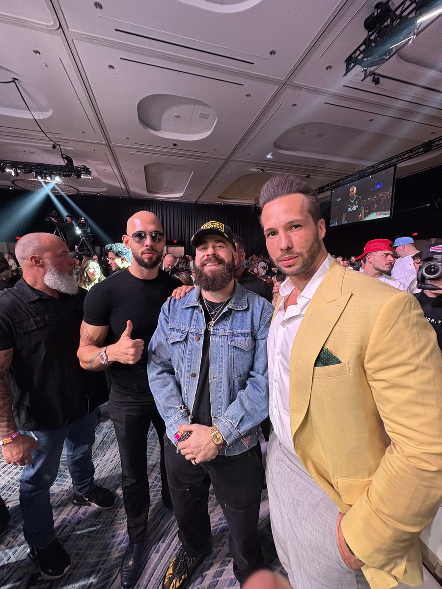 overtflow's tweet image. happy birthday top g @Cobratate 

see you in dubai 🥊