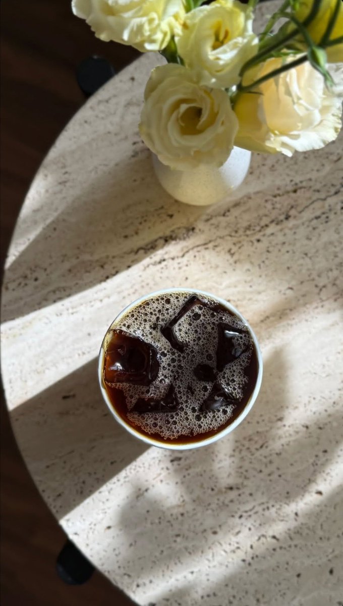 " اللهم في بداية هذا الصباح أسألُك أيام حُلوة  تُورد الحياة بداخِلنَا، كـ دُعاء يُستجَاب أو أُمنية تتحقق."
صبـــاح الخــــــــير🌾🌾