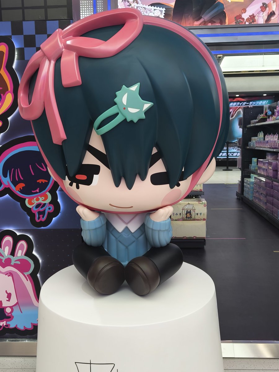 Ovan1020's tweet photo. BIG figures so cute😭💗💗 https://t.co/2v8pFGvF1G