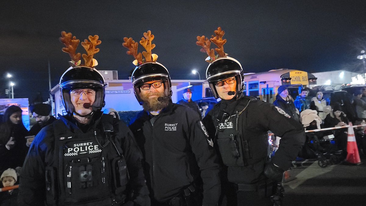 Paradeguy's tweet photo. 2025 Surrey Santa parade memories
@BIVnews @BusinessAreasBC @CityofSurrey @CloverdaleCOC @redhotcrew2004 @surreyps @CloverdaleCA_BC @My_CCK https://t.co/wFy5vzNmPa