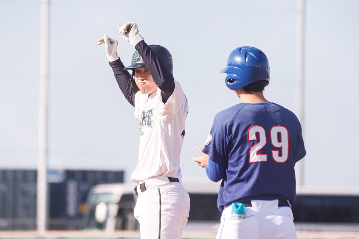 chisa___0089's tweet photo. 社会人野球福岡連盟選抜🆚九州六大学選抜

#久留米大学 #西南学院大学 #九州六大学 https://t.co/pvXCEVkMZh