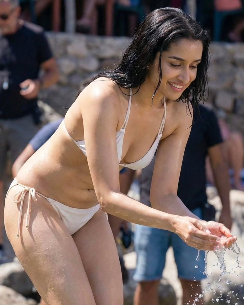 bettercallvibh's tweet image. God took his time with Shraddha Kapoor