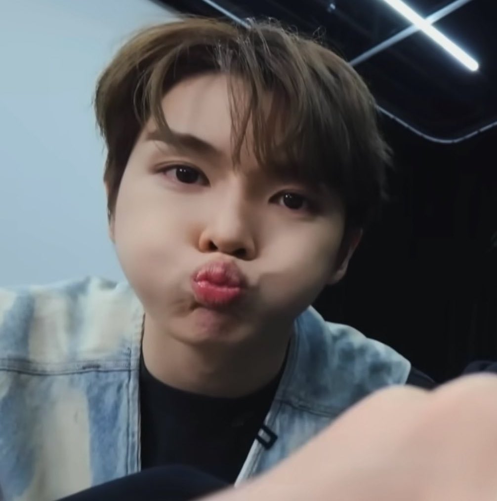 <a href="/octobeII/">kaori.</a>