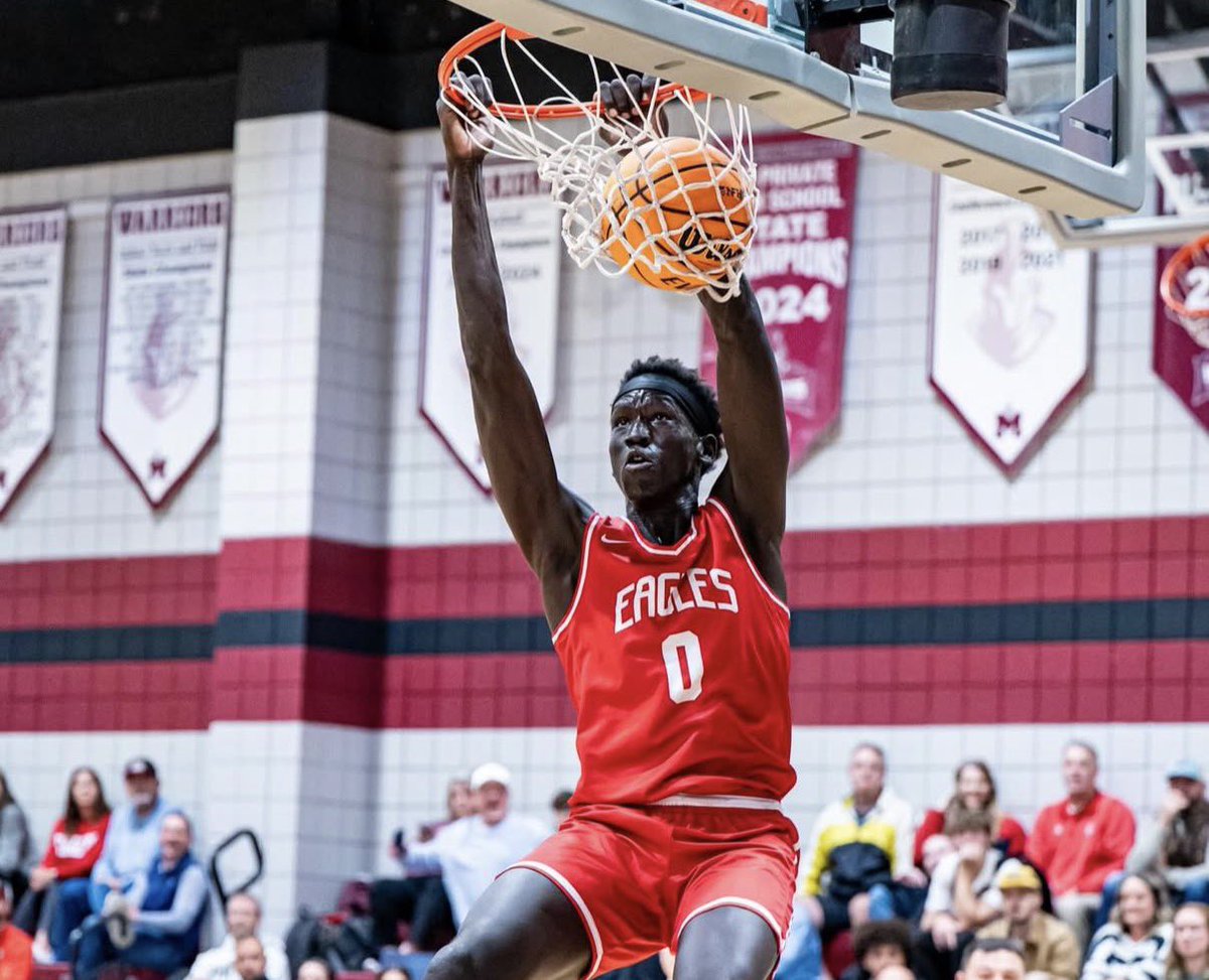 mrabadanribeiro's tweet photo. If there’s one team making unexpected noise right now, it’s Gaston Christian. 

Cameron Newman has been off the charts, proving himself as a real D1 prospect with the way he’s producing. 

The entire roster complements each other perfectly. Unselfish, active, and willing to compete for all 32 minutes. Their movement, energy, and buy-in have been major keys to their early success.
