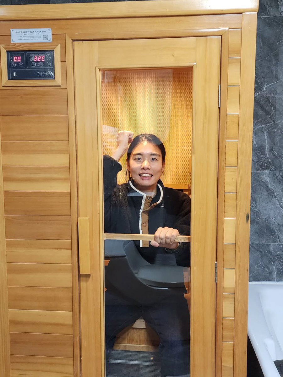 야잇!!!
열어잇-!-!!!
음성지원 됨
아
햄들어
이렇게 놀아준다 이거지