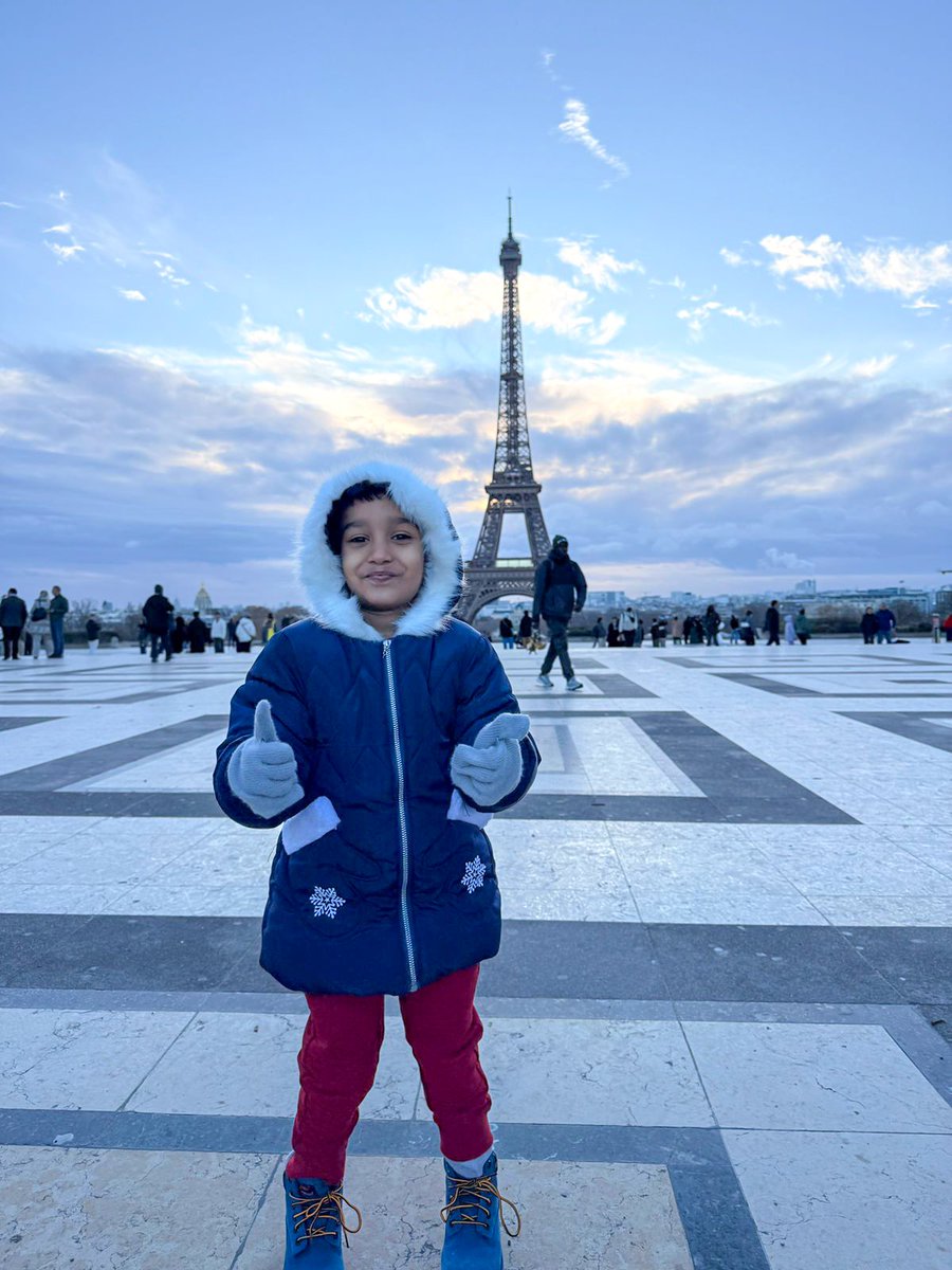 Ajmalc___362's tweet photo. Little superhero 💚

#ajucgroup #paris #littlesuperhero #trending https://t.co/mIZPXKdgOO