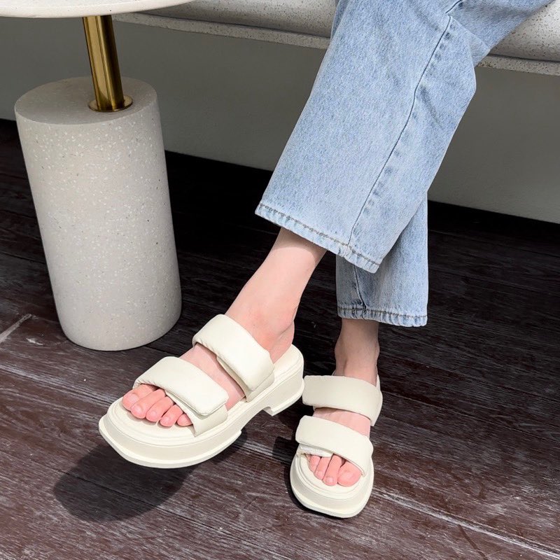 hobagm93's tweet photo. (new⭐️) #puffshoes ribbony soft ballerina 🎀
 ♡⃛ size 39/24.5 cm
 ♡⃛ 1690฿ ส่งฟรี (from 1890฿)
➖
(used once🌙) #buckleme clound ☁️
 ♡⃛ size 39/24.5 cm
 ♡⃛ 790฿ ส่งฟรี (from 990฿)
➖
#ส่งต่อรองเท้า #รองเท้ามือสอง #รองเท้ามือ2 #รองเท้ามือสองของแท้ https://t.co/RuiZFFHPvi