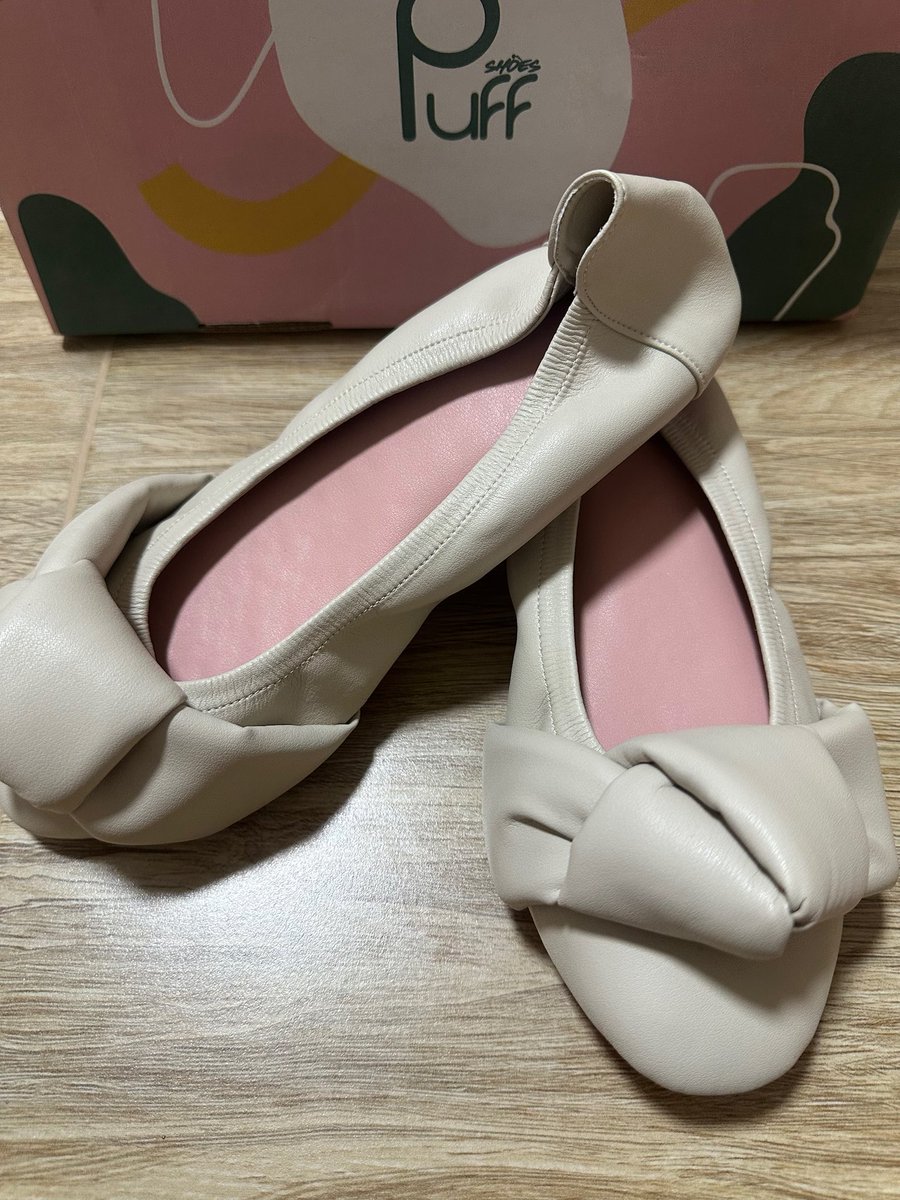 hobagm93's tweet photo. (new⭐️) #puffshoes ribbony soft ballerina 🎀
 ♡⃛ size 39/24.5 cm
 ♡⃛ 1690฿ ส่งฟรี (from 1890฿)
➖
(used once🌙) #buckleme clound ☁️
 ♡⃛ size 39/24.5 cm
 ♡⃛ 790฿ ส่งฟรี (from 990฿)
➖
#ส่งต่อรองเท้า #รองเท้ามือสอง #รองเท้ามือ2 #รองเท้ามือสองของแท้ https://t.co/RuiZFFHPvi