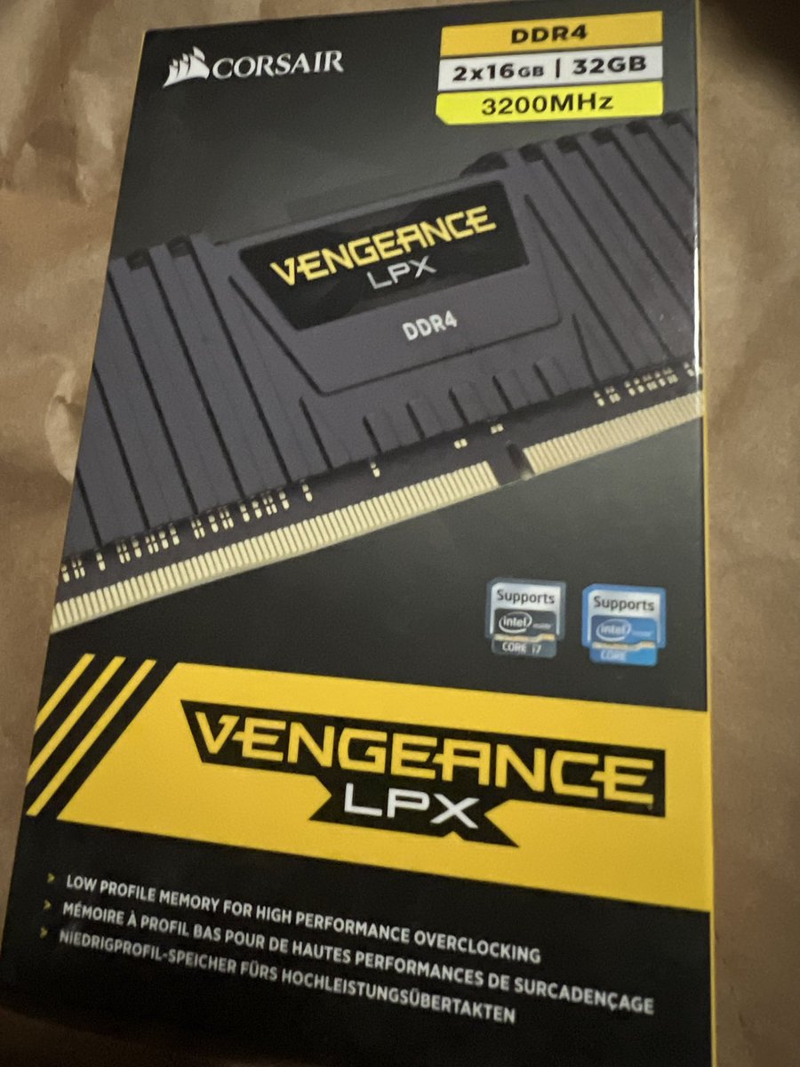 ticweb3's tweet image. Did you buy anything for Black Friday?