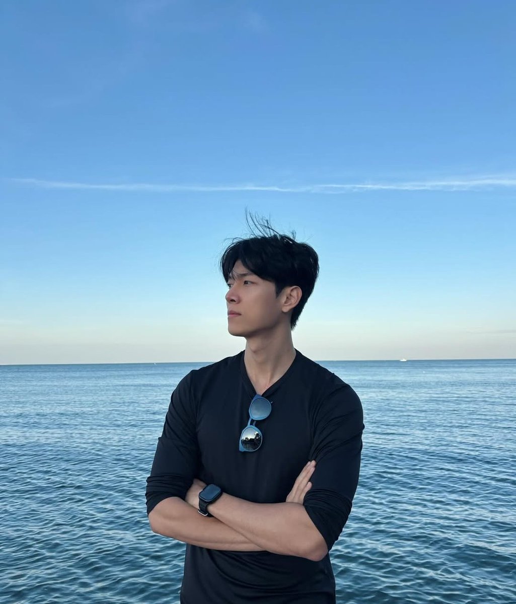 Hi! December 🌊
#ก็อตอิทธิพัทธ์
Cr: ig gxxod