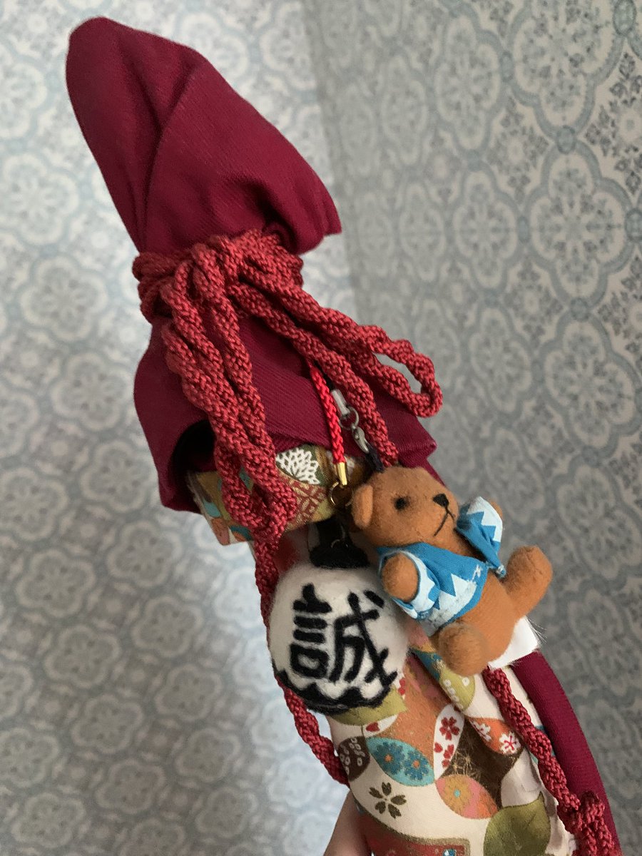 takamu3's tweet image. 師匠に作っていただいた刀袋

#新選組 過ぎて不逞浪士に即バレる…