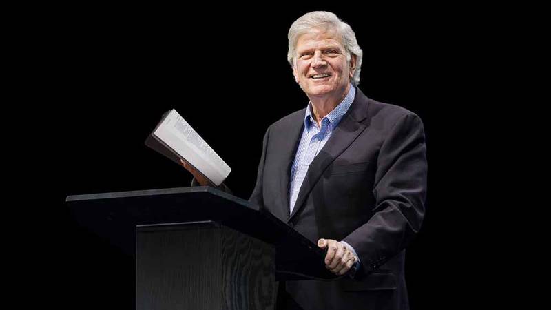 MumbaichaDon's tweet photo. Proud of you, Modi Sarkar♥️

Modi Sarkar, Unapologetically, has denied visa to Kingpin of Conversion Racket Franklin Graham (allegedly close to Ghandys) who was to hold huge Christian religious conversion event in Kohima, Nagaland. Event stands cancelled after his visa denial.

Franklin is son of Billy Graham, a famed evangelist who reportedly pledged to establish 1000 churches in Bharat during a 1956 visit, with alleged support from then-PM Jawahar & later Indira Ghandy. He is the main person behind Mass Conversions in Entire Northeast with 'State' Support.

Graham family NO-MORE enjoys 'State' Support as Bharat is NO-MORE ruled by 'Royal Family of India', but by Staunch Hindutvawadi Modi Sarkar.