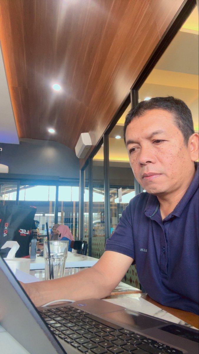 mulyadiage's tweet photo. Breakfast And Freelancer …. #BanjirAceh2025 #banjirsumatera 
Malacca Toast, Terminal 2E Bandar Udara Soekarno Hatta, Cengkareng https://t.co/TfsyJKWfZs