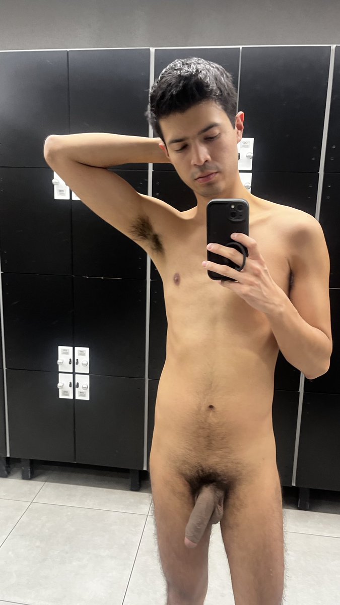 Soft dick en el gym