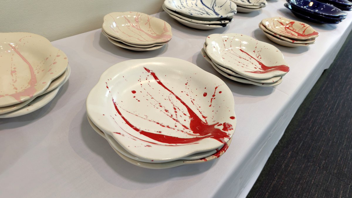 2階アートギャラリー】 明日12月2日（火）～7日（日） 10時から17時