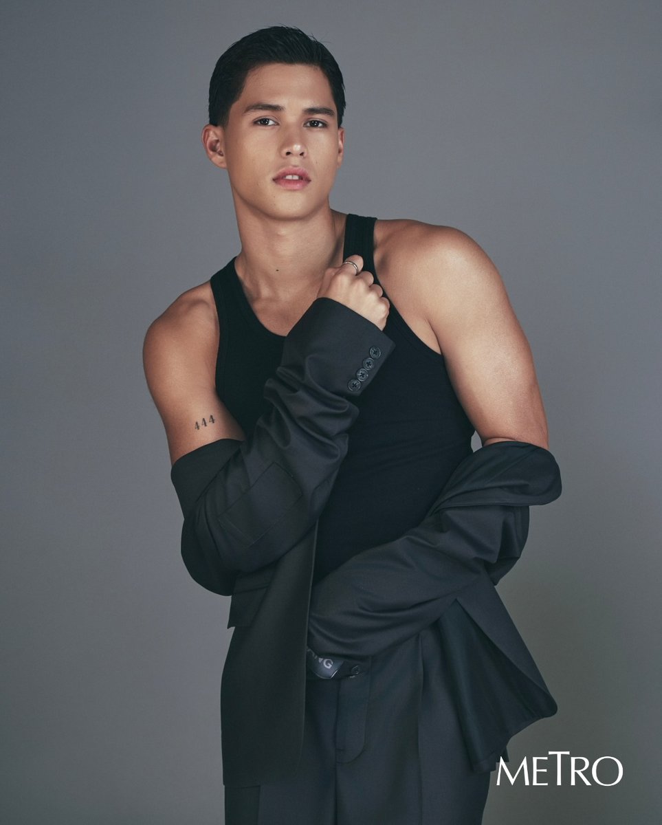 MetroMagPH's tweet image. #KyleEcharri steps into Roja with a role that pushes him far outside the familiar. As Olsen, he faces intensity, action, and emotional depth that challenge him in ways he never expected this early in his career.

#MetroLovesKyleEcharri #MetroXRoja