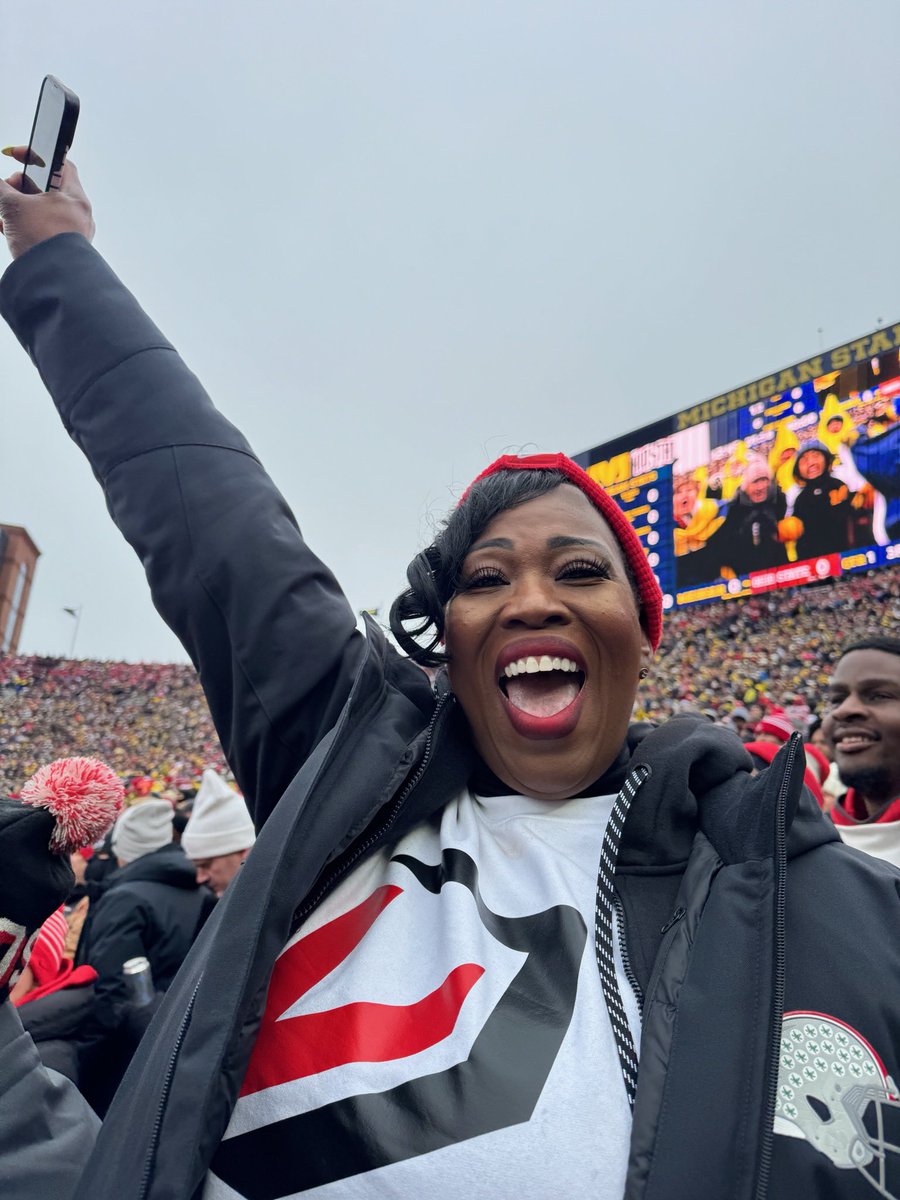 missd2111's tweet photo. You already know the feeling‼️‼️‼️
#proudmama
#my97♥️
#BTA https://t.co/nDuOE3rcXZ