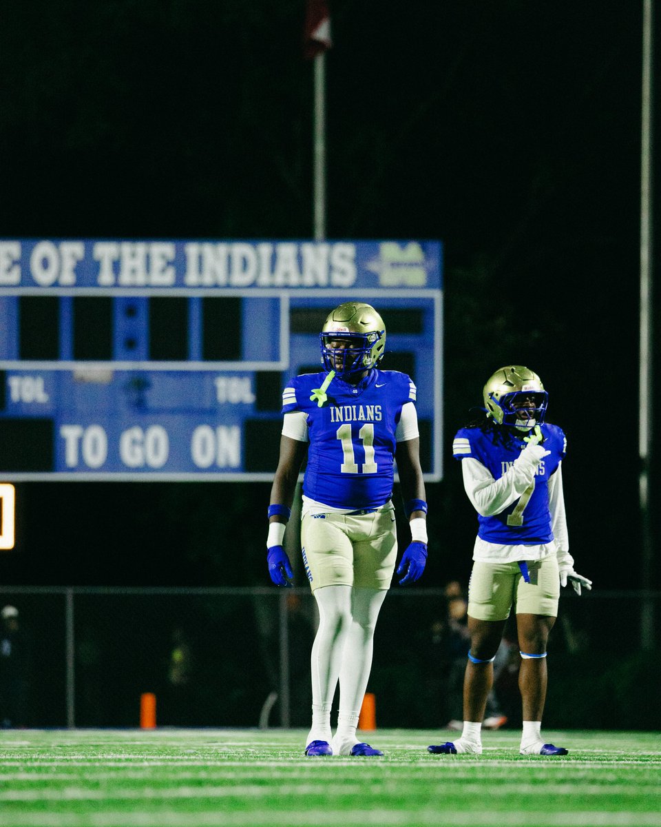 93arinze's tweet photo. I’ll Always bleed blue and gold!
Sr season highlights 
@McEachernFtball @CoachReid99 @Jroc5DL @McEachernRecrui https://t.co/6FOWN6fdPz