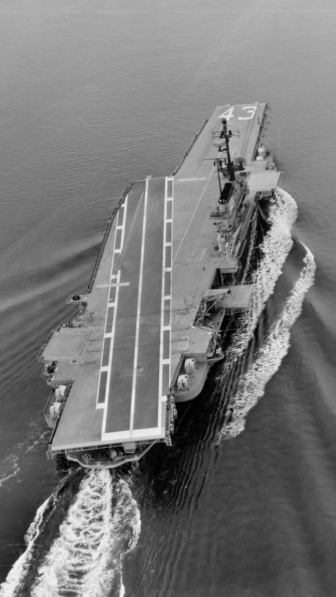 Boneyardsafari's tweet photo. USS Coral Sea CVA-43 underway in 1963, note the new angled deck and addition of a waist catapult. #usscoralsea #cv43 #navalsafari #boneyardsafari#aviationsafari https://t.co/kDBOUbqRm8