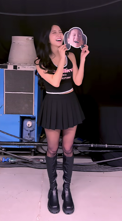 chaakan_kr's tweet image. 블랙핑크 지수님이 
착한구두 &apos;엑시트 스판 롱&amp;amp;앵클부츠&apos;를 신어주셨어요!!
저희 부츠를 신고, 월드투어 무대에 오르셨다니..!!

너무 기쁜 기념으로 RT 혹은 인용 + 팔로우 해주신 분들
추첨해서 3분께 지수님이 신으셨던 부츠
선물로 드리겠습니다!!