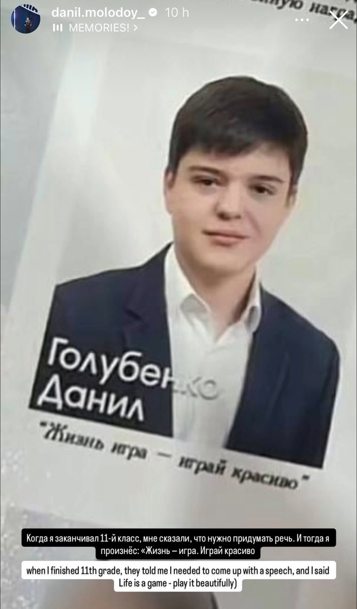 latriboneragg's tweet image. “Quando eu terminei o 11º ano, me disseram que eu precisava criar um discurso. E então eu disse: “A vida é um jogo. Jogue bonito.”

Via: MOLODOY