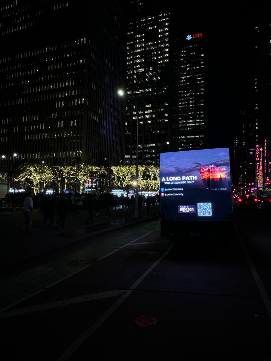 ledinmotion01's tweet image. Your brand on the streets of NYC — bright, bold, and impossible to miss. Our LED trucks help your message reach real people in real time.
More visibility means more customers and a stronger brand impact.
#LEDinMotion #LEDTruck #MobileAds #NYCMarketing #OutdoorAds #BrandAwareness