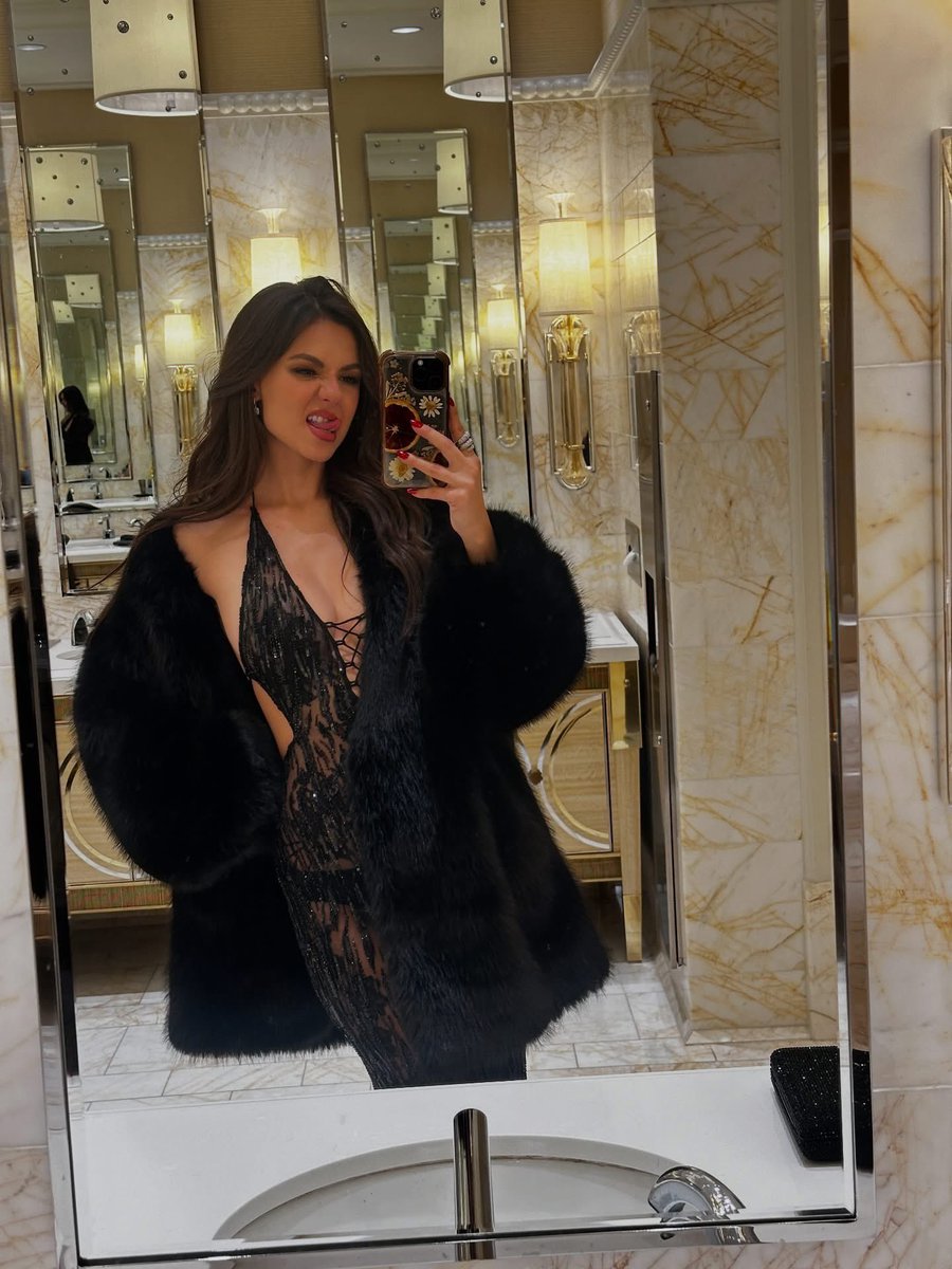 Victoria Justice tweet media