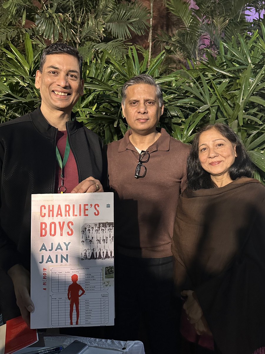 Great energy at <a href="/ajayjain/">Ajay Jain</a>’s book launch at IHC last evening. Charlie’s Boys captures his St. Columba’s days. 

A special mention for his Math teacher, who sang a beautiful song. 

Love seeing book launches become informal, fun gatherings. 

<a href="/kunzum/">Kunzum</a> <a href="/HarperCollinsIN/">HarperCollins</a>