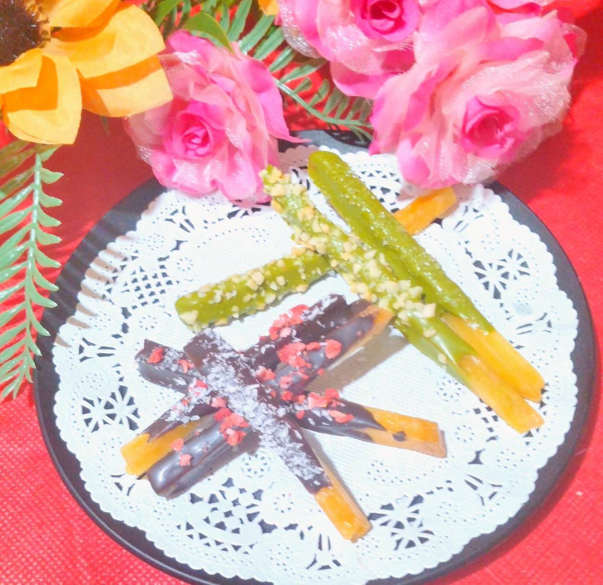 V芋けんぴ企画 メンバー4人のデザインはこちらから見られます