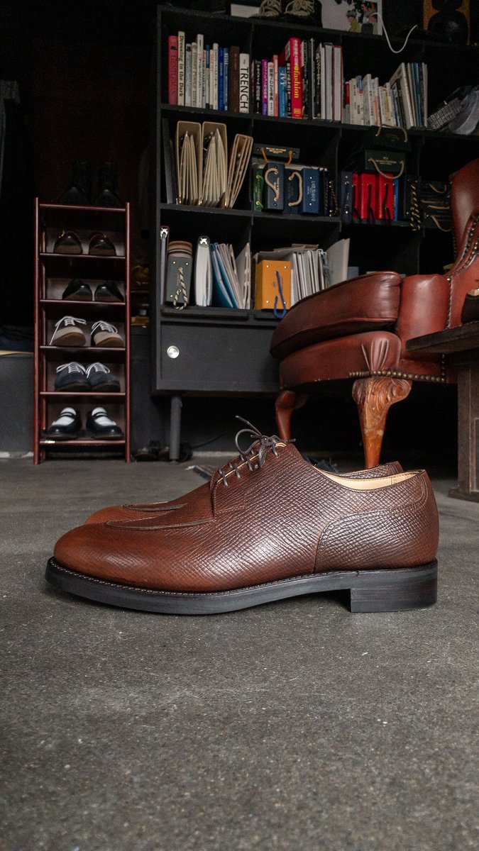 Fibonacci_JP's tweet image. newsを更新しました！

ロシアンカーフ調CrossboardのUチップ
fibonacci.tokyo.jp/?p=15203

#墨田区 #鐘ヶ淵 #フィボナッチ紳士洋品店 #革靴 #オーダーシューズ #宮城興業