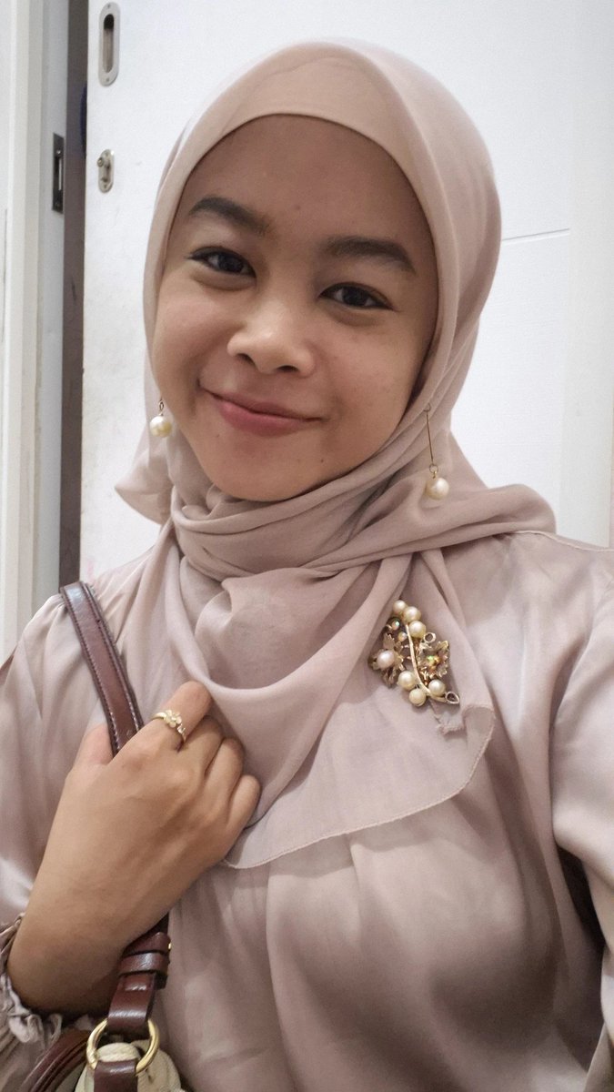 Tintamami's tweet photo. Thank you Jawa 🥰❤️

Gini kan trendnya? 🤣 https://t.co/TUBHqOTLdR