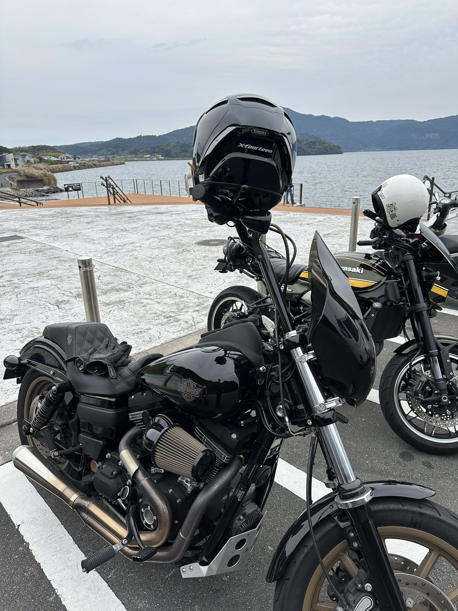 Tomoaking0131's tweet photo. 久々の長兄のUPです。
鹿児島はライダースの下Tシャツで充分♡ https://t.co/YnMcl0wTuN