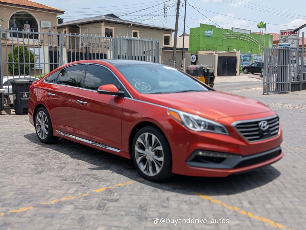 DSlytm's tweet photo. @instablog9ja I Oluwadamilare speaks thin into existence today, that before the end of January I must own this Car and a Beautiful House https://t.co/o7xlTJWZAJ